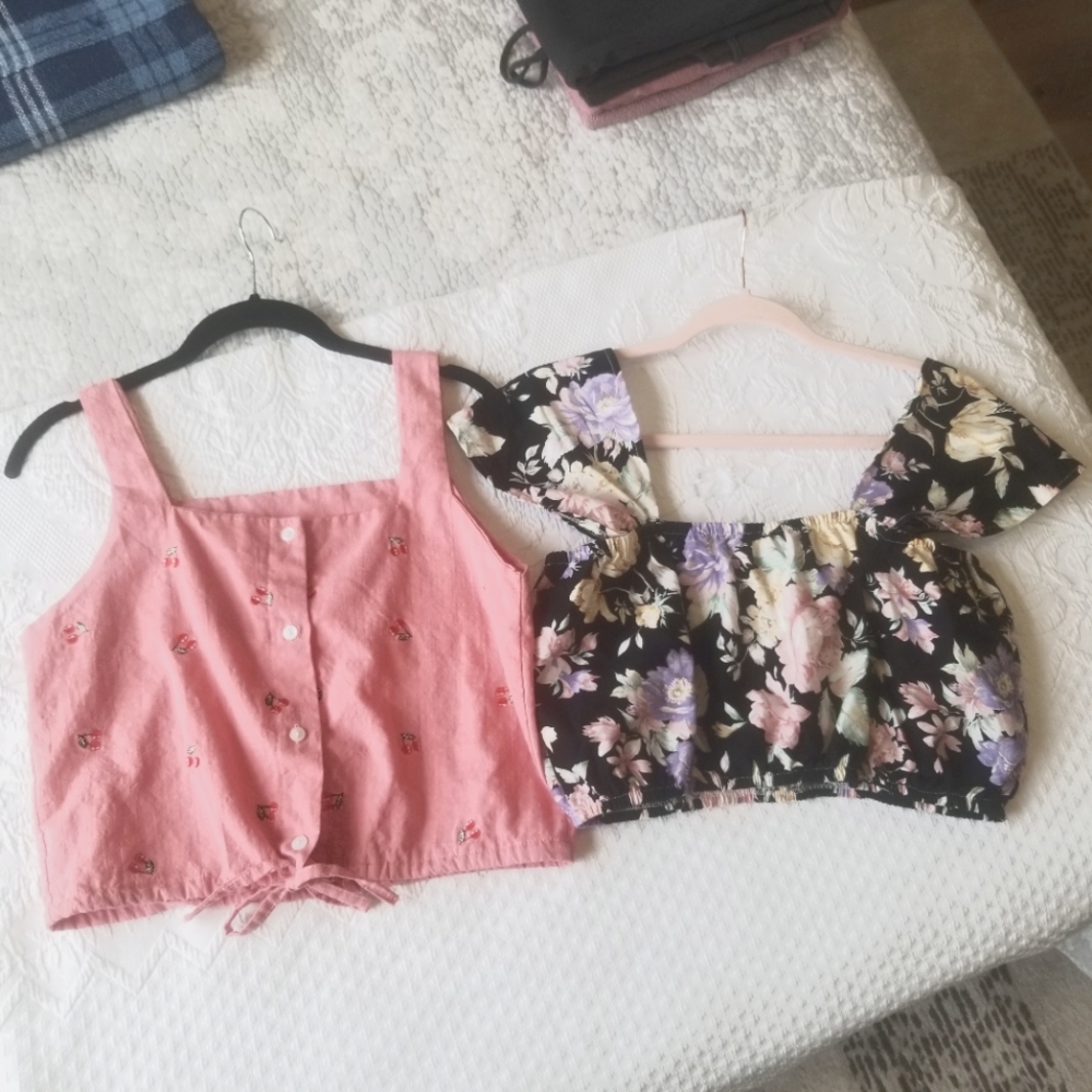 Fun Cropped Top Duo, Size Small